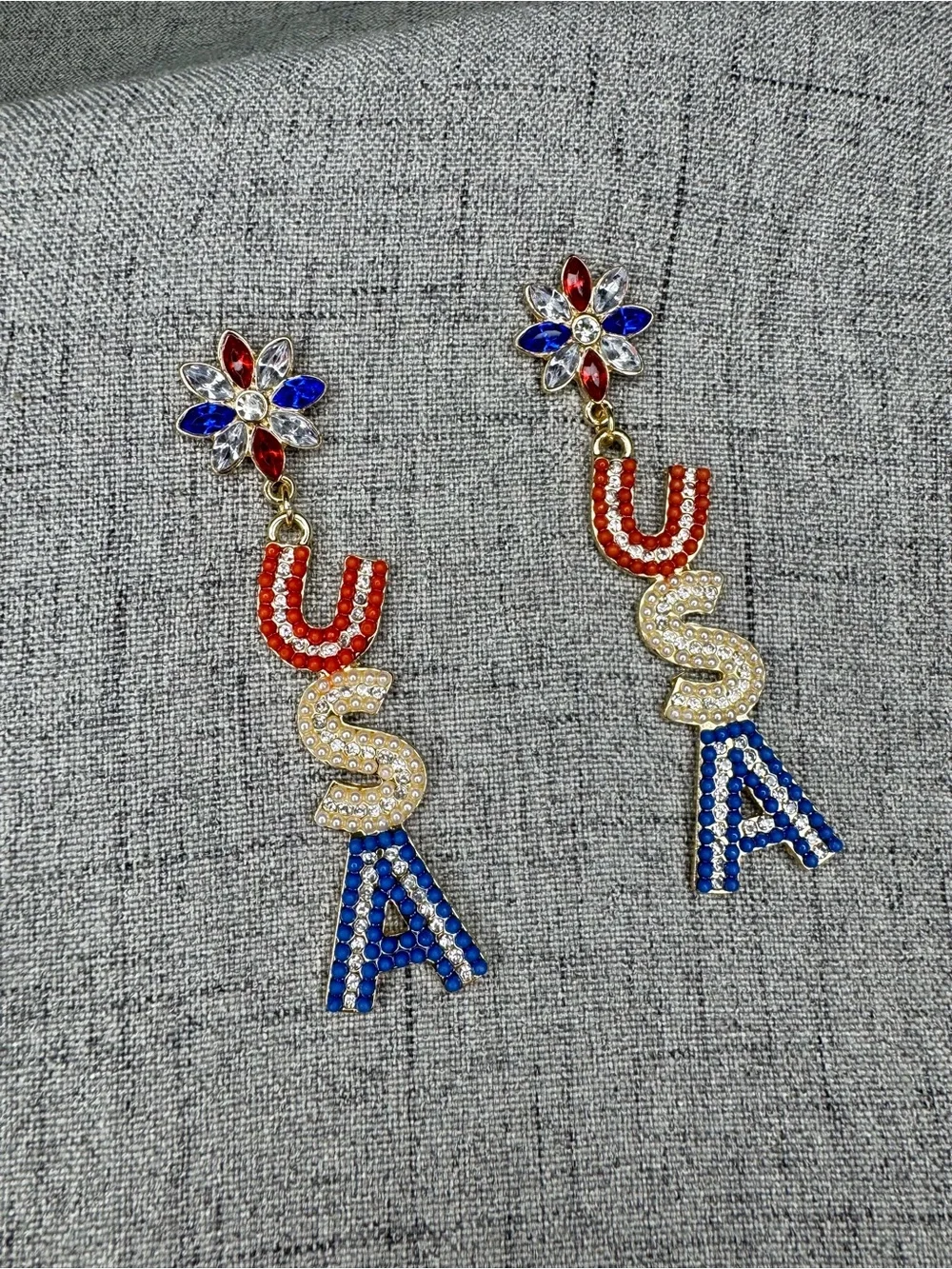 Patriotic USA Rhinestone Beaded Dangle Earrings Red White Blue July 4th NWT
